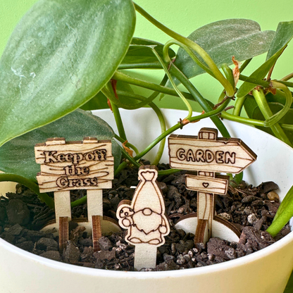 Mini Garden Signs and Gnome Stake 3pc