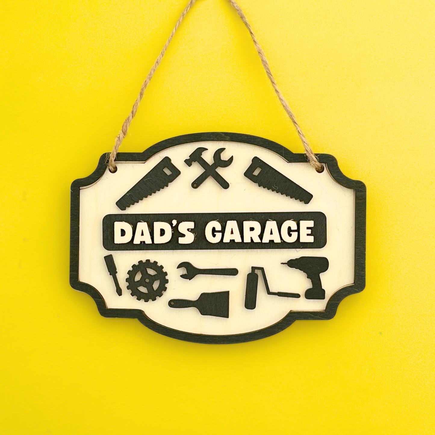 Set of 10 - Dad's Garage Sign